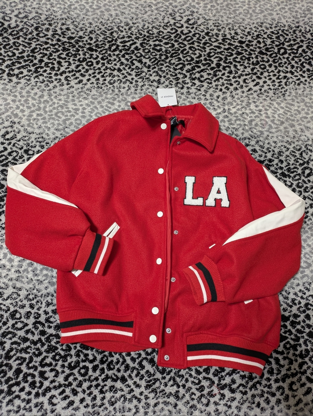 NWT Forever 21 Red Los Angeles Oversized bomber jacket Size medium